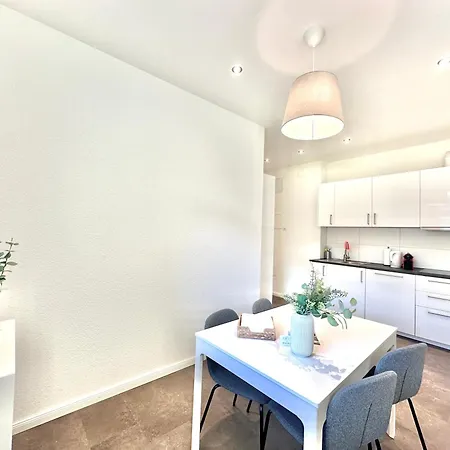 Business Zimmerzuvermieten Apartment *